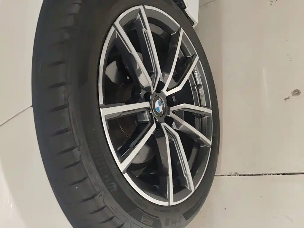 BMW 3 Series — миниатюра 23