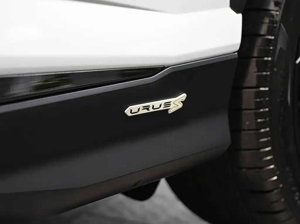 Lamborghini Urus 2023 4.0T V8 S