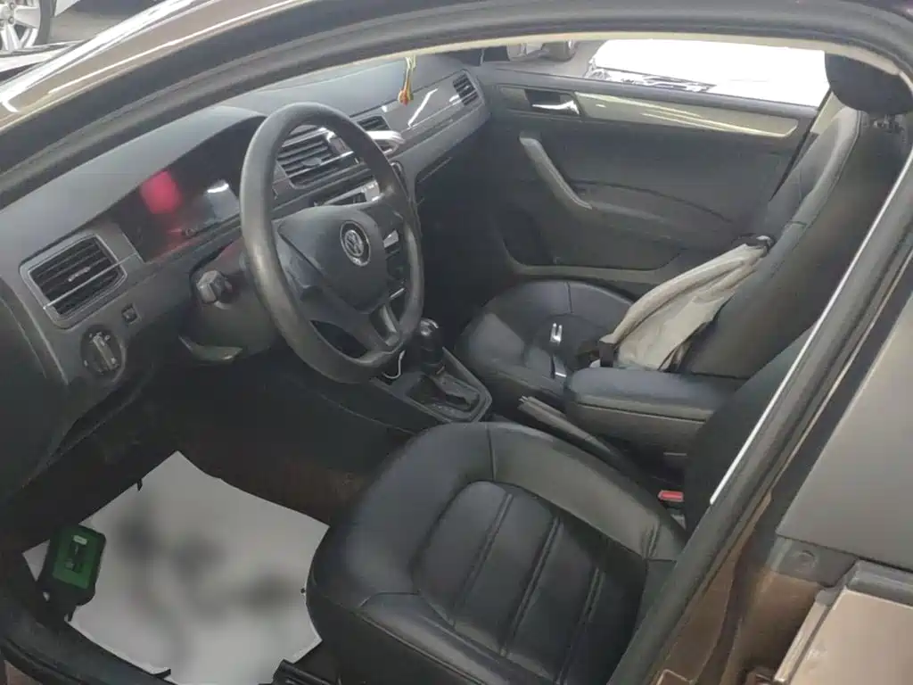 Volkswagen Santana — миниатюра 15
