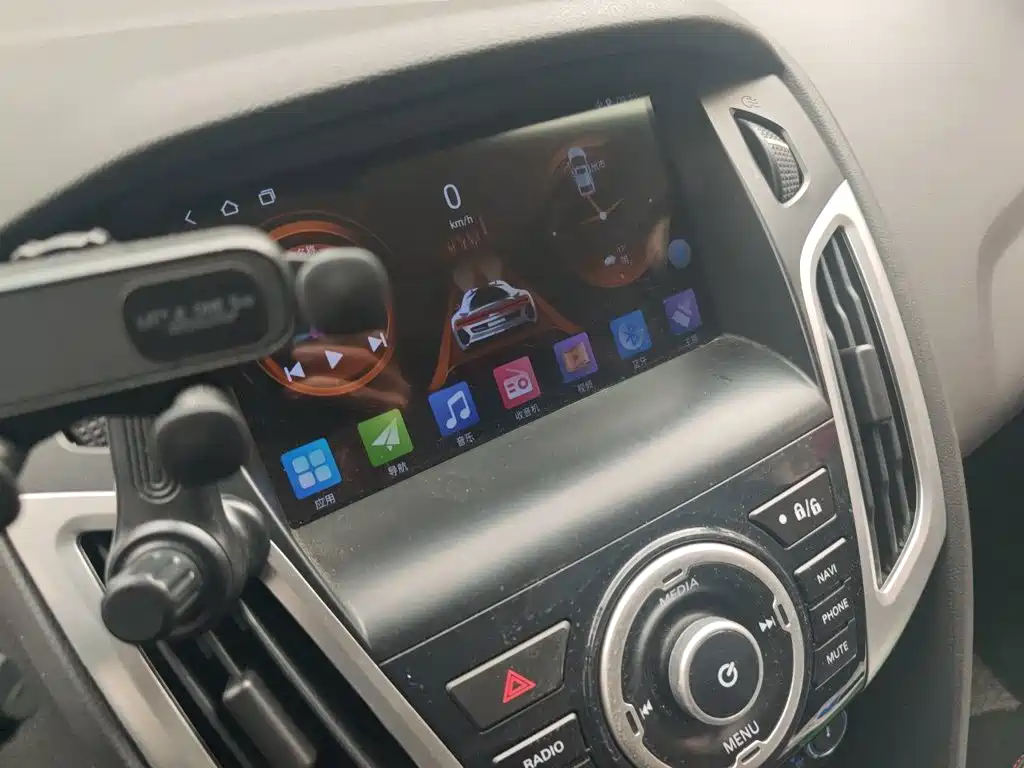 Ford Focus — миниатюра 14