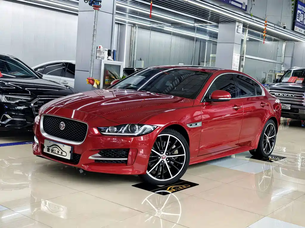 Jaguar XE