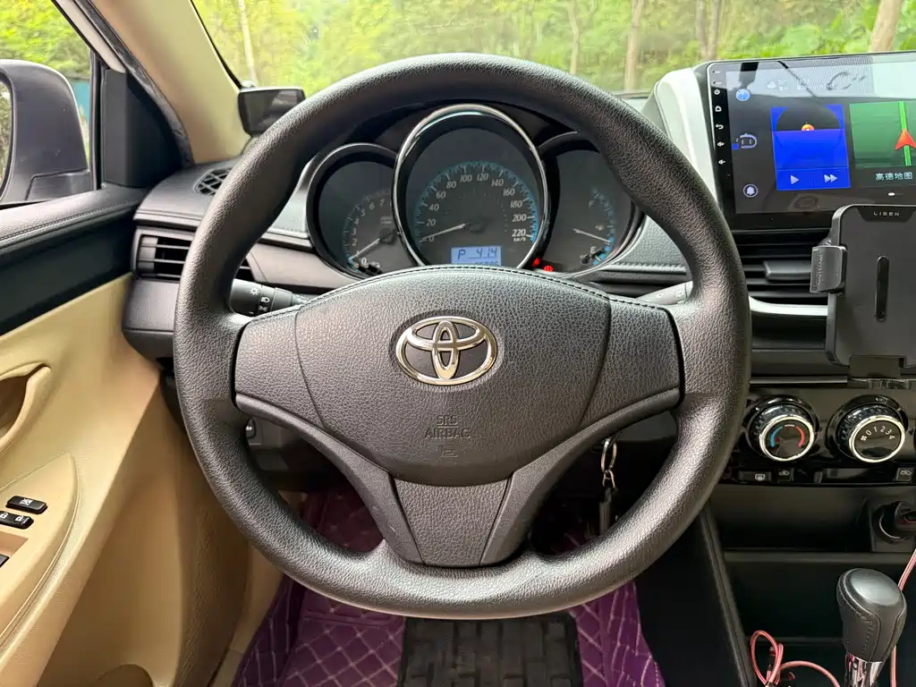 Toyota Yaris L — миниатюра 23