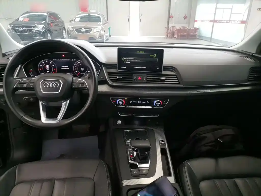 Audi Q5L — миниатюра 10