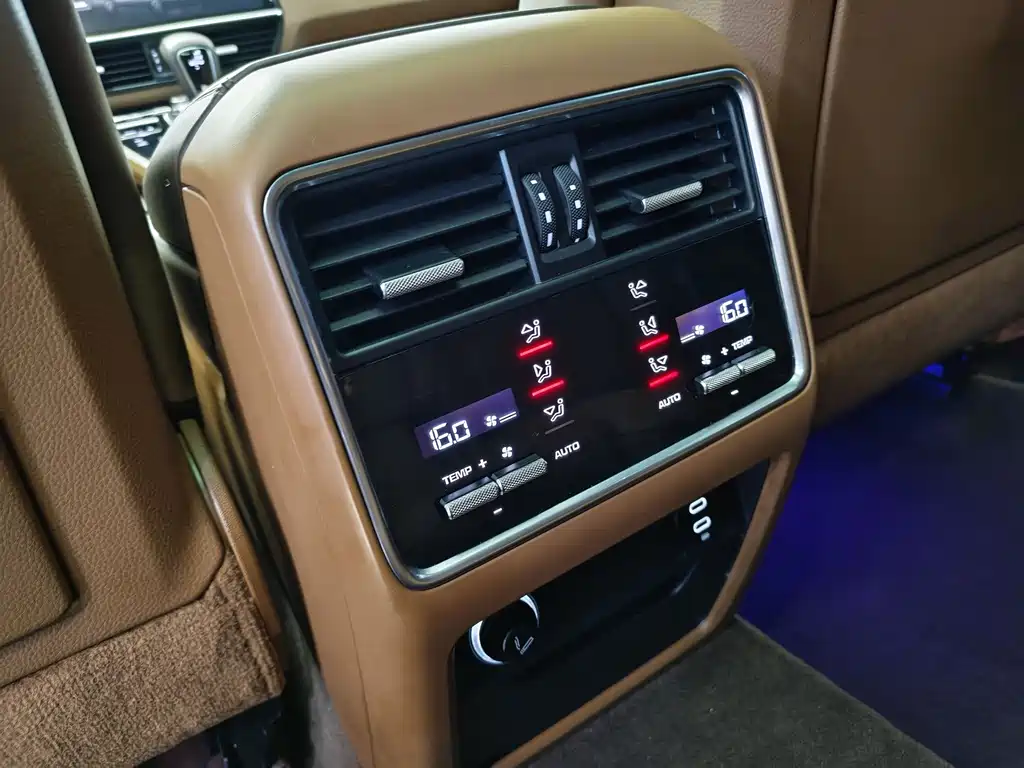 Porsche Cayenne Hybrid — миниатюра 4