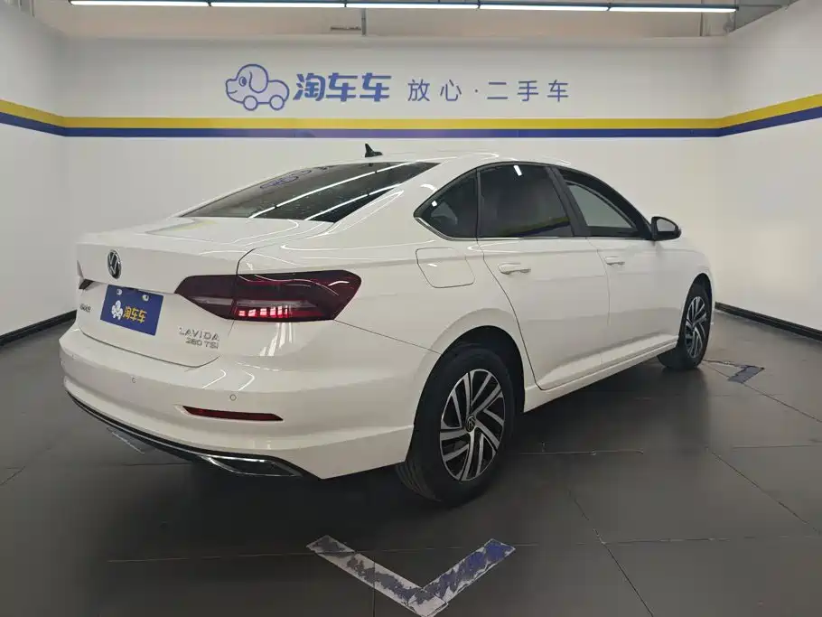 Volkswagen Lavida — миниатюра 3