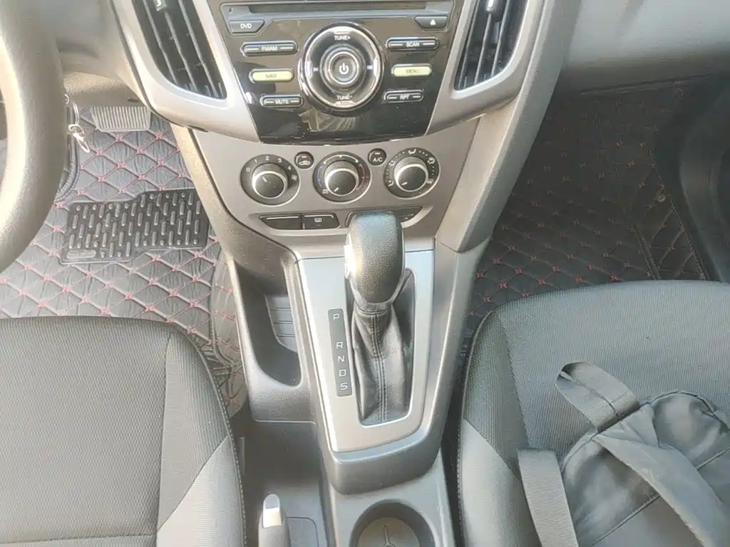 Ford Focus — миниатюра 14