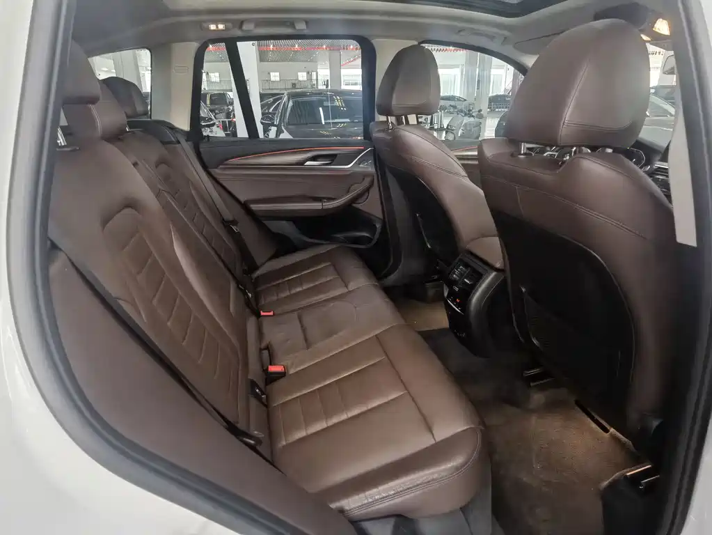 BMW X3 — миниатюра 19