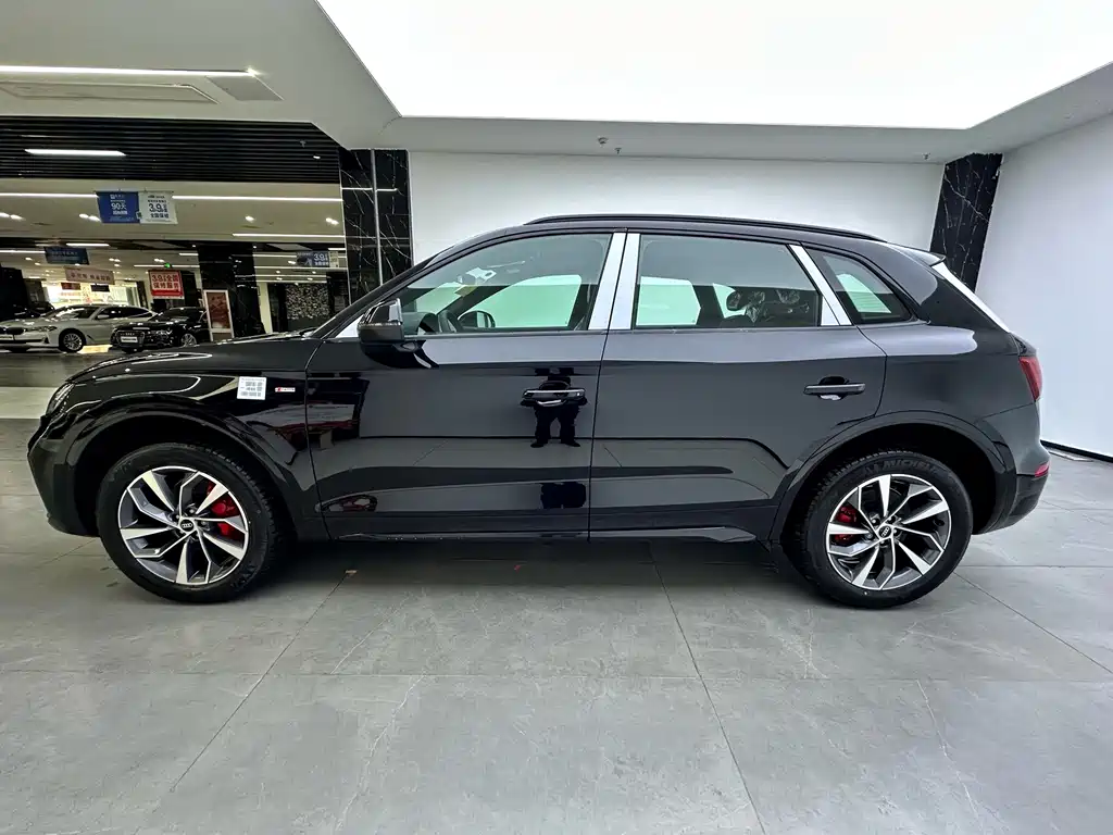 Audi Q5L — миниатюра 5