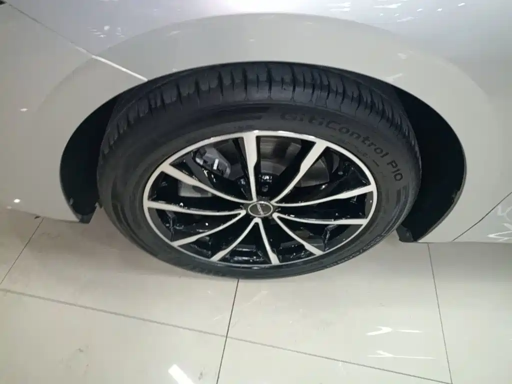 Roewe D7 — миниатюра 23