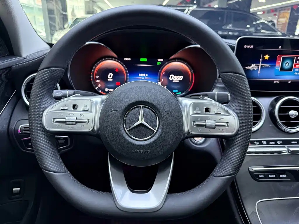 Mercedes-Benz C-Class — миниатюра 15
