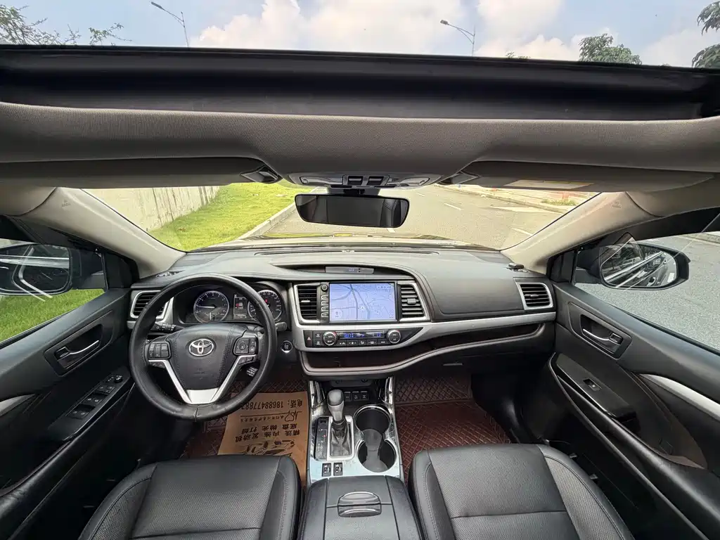 Toyota Highlander — миниатюра 7