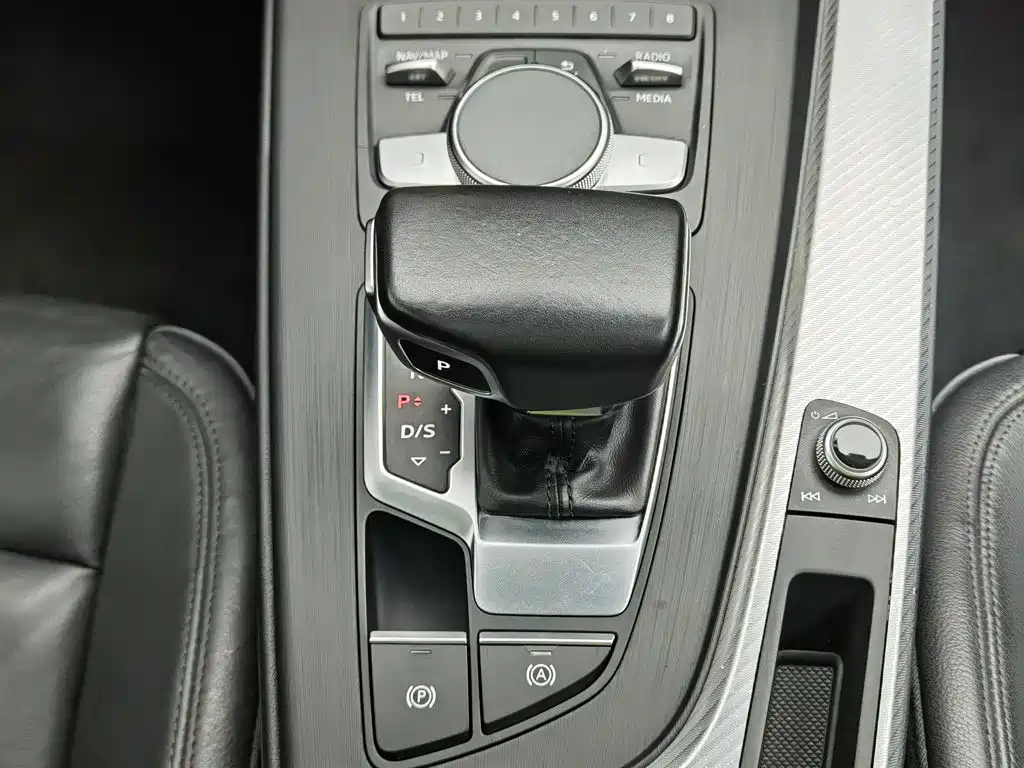 Audi A4L — миниатюра 13