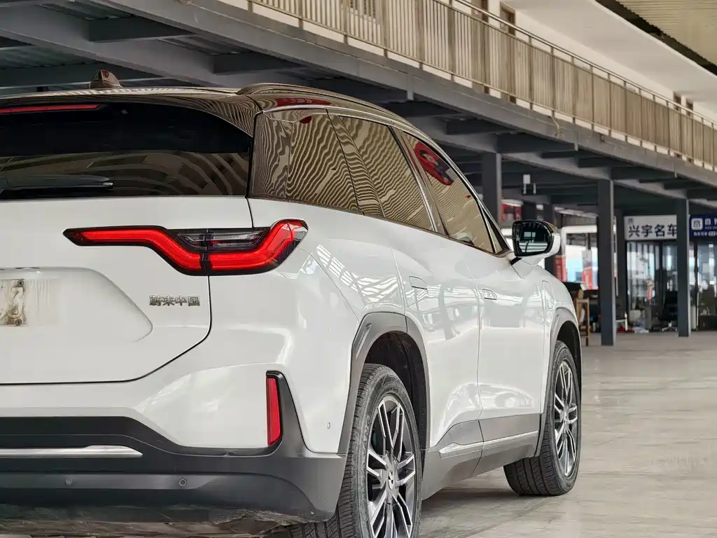 NIO ES6 — миниатюра 16