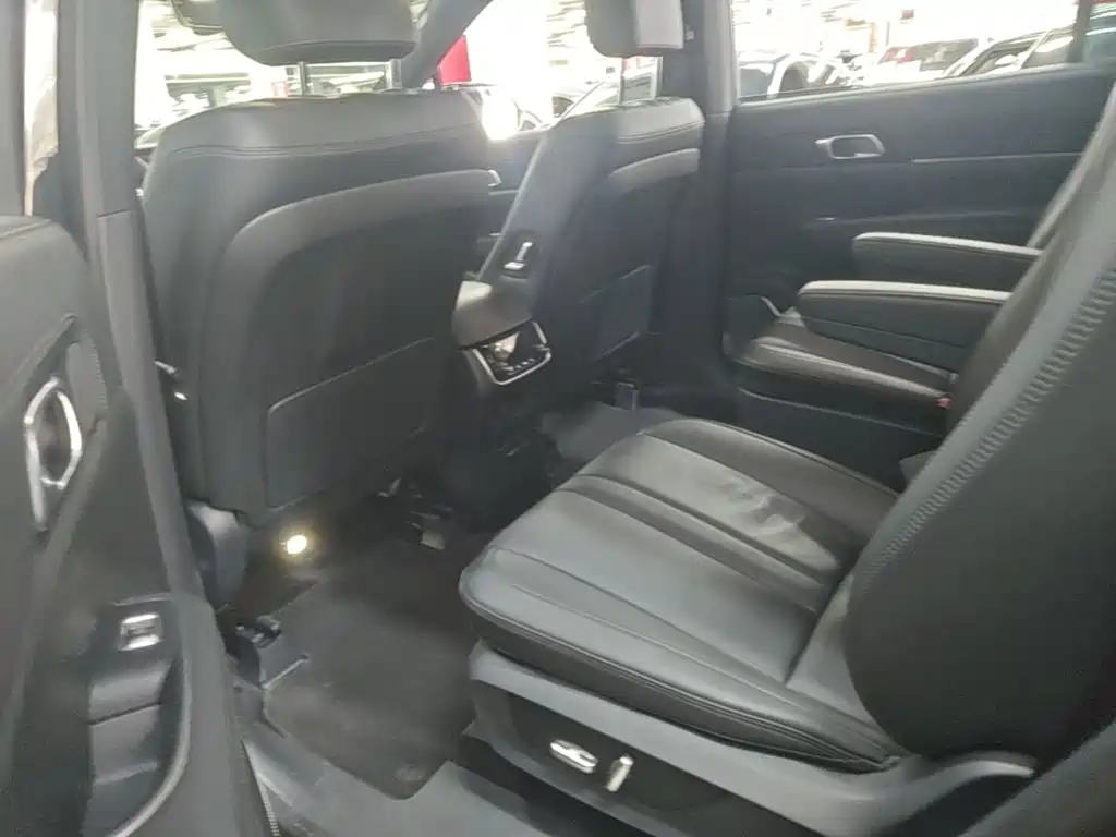 Li Auto Li ONE — миниатюра 17