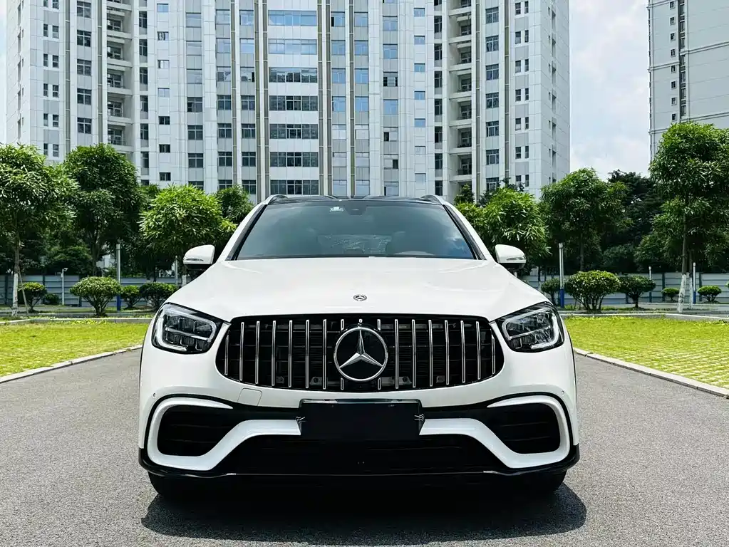 MERCEDES-BENZ GLC