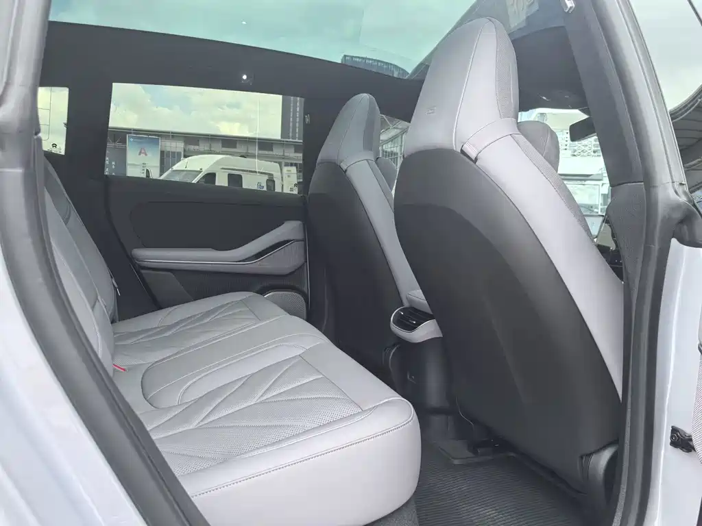 NIO ET5T — миниатюра 12