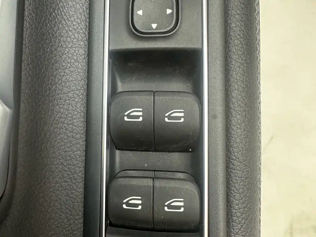 Mercedes-Benz A-Class — миниатюра 13