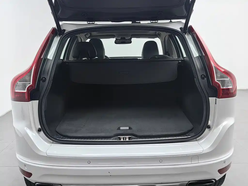 Volvo XC60 — миниатюра 16
