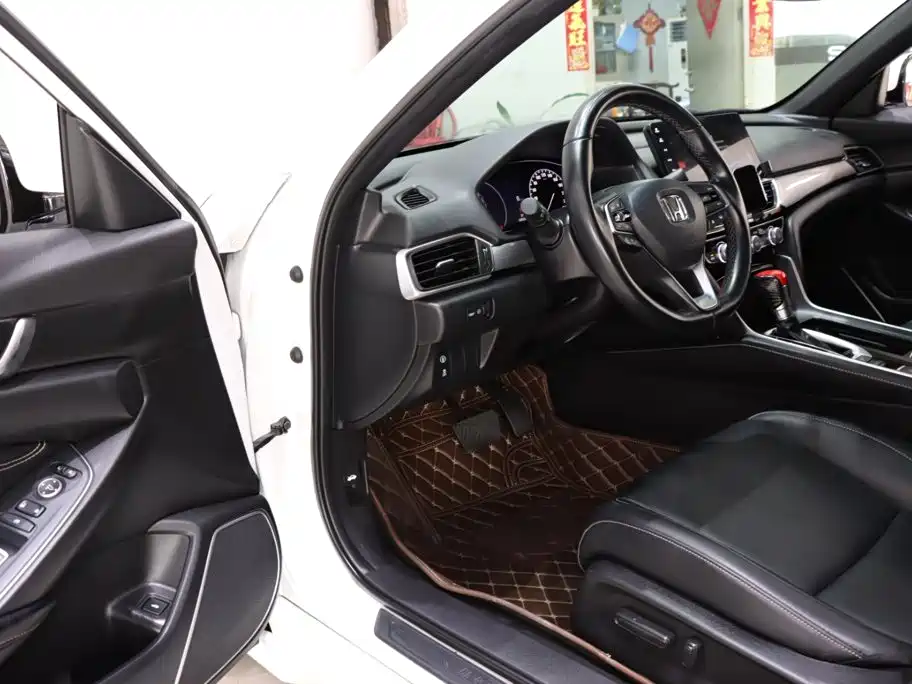 Honda Inspire — миниатюра 9