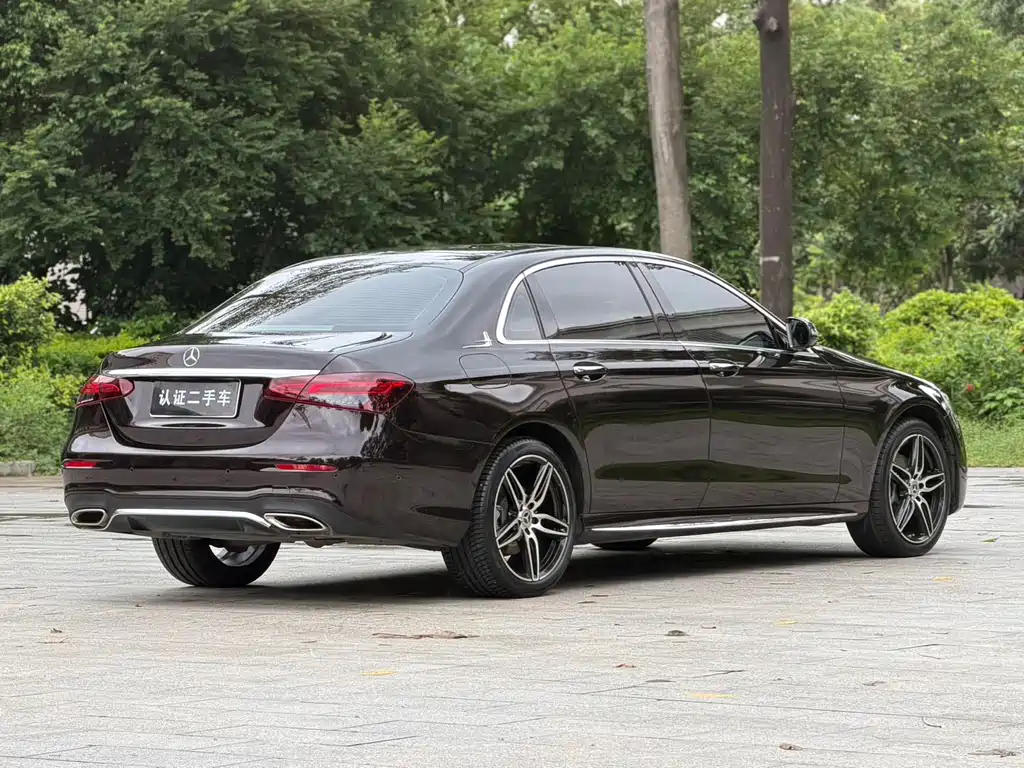 Mercedes-Benz E-Class — миниатюра 20