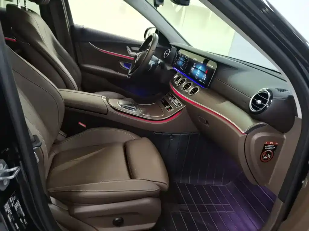 Mercedes-Benz E-Class — миниатюра 25