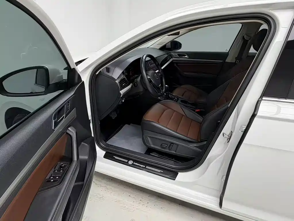 Volkswagen Lavida — миниатюра 13