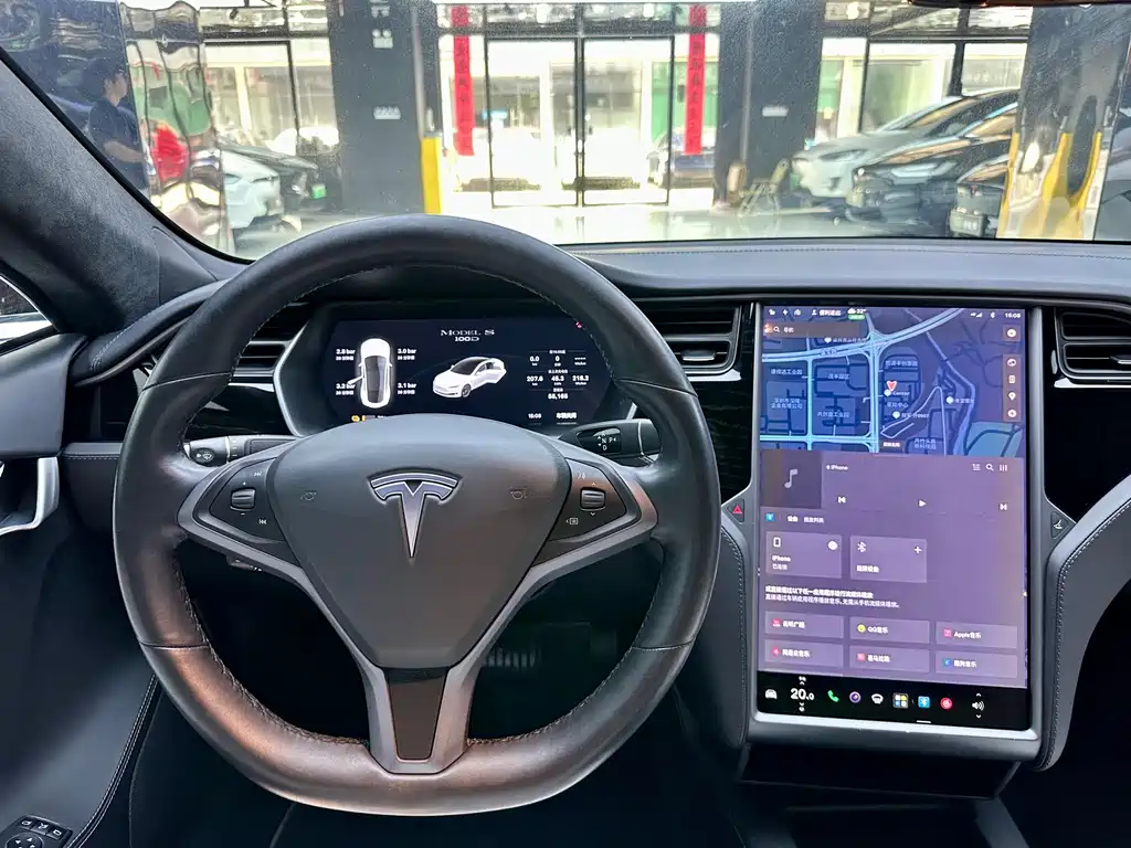 Tesla Model S — миниатюра 15
