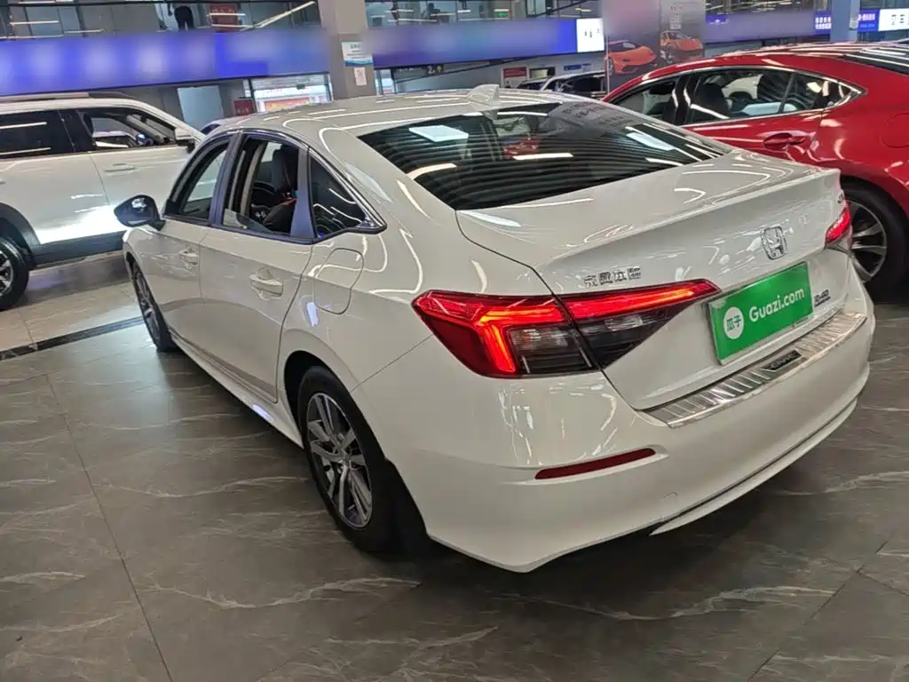 Honda Civic — миниатюра 5
