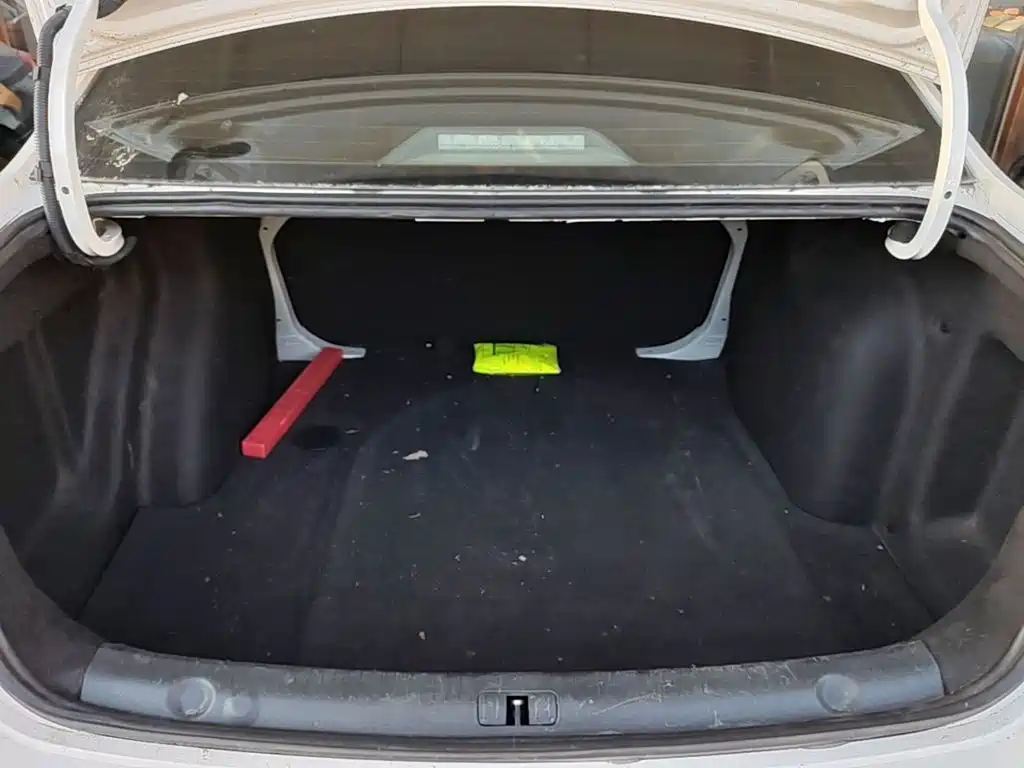 Volkswagen Lavida — миниатюра 10