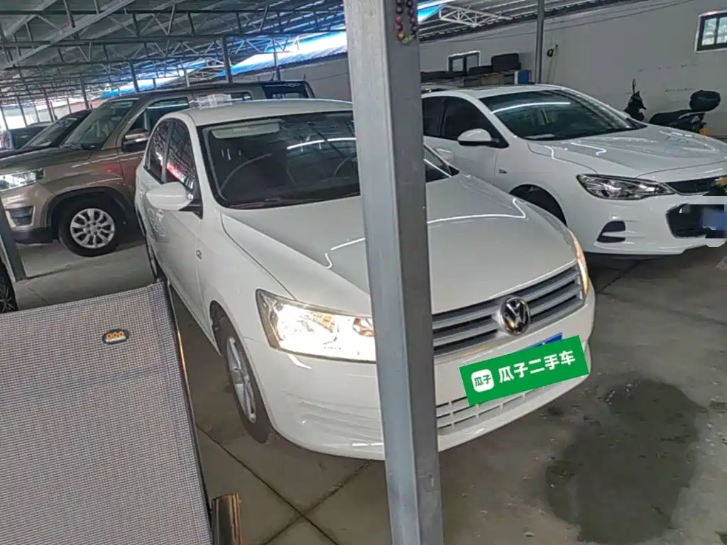 Volkswagen Santana — миниатюра 4