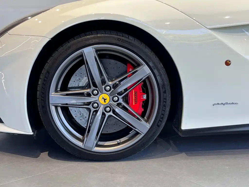 Ferrari F12berlinetta 2013 6.3L