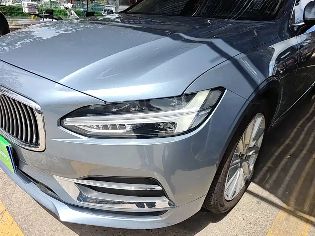Volvo S90 — миниатюра 24