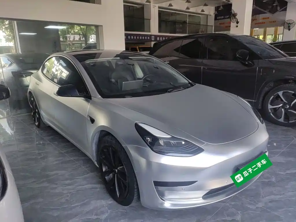 Tesla Model 3 — миниатюра 4