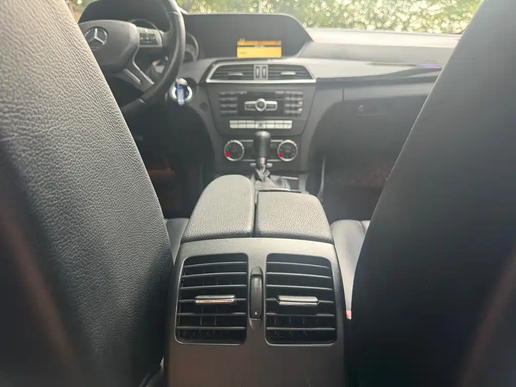 Mercedes-Benz C-Class — миниатюра 21