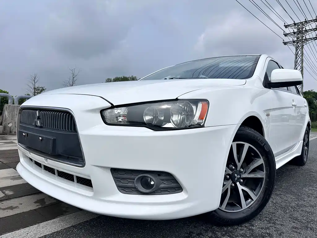 Mitsubishi Lancer EX — миниатюра 8