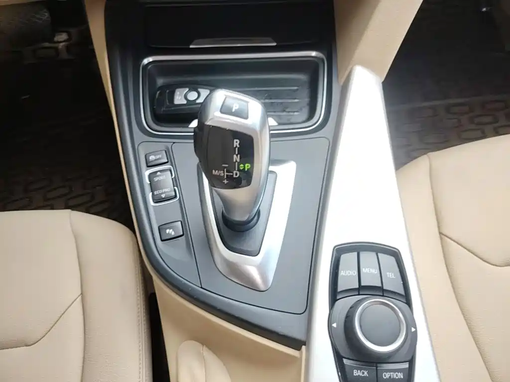 BMW 3 Series — миниатюра 14