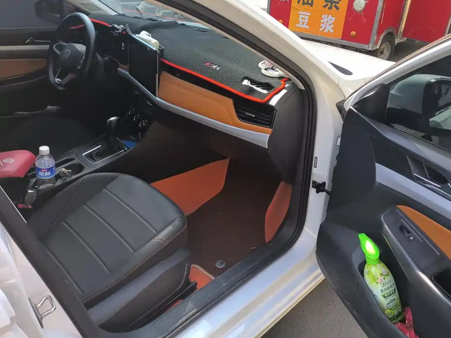 Volkswagen Bora — миниатюра 8