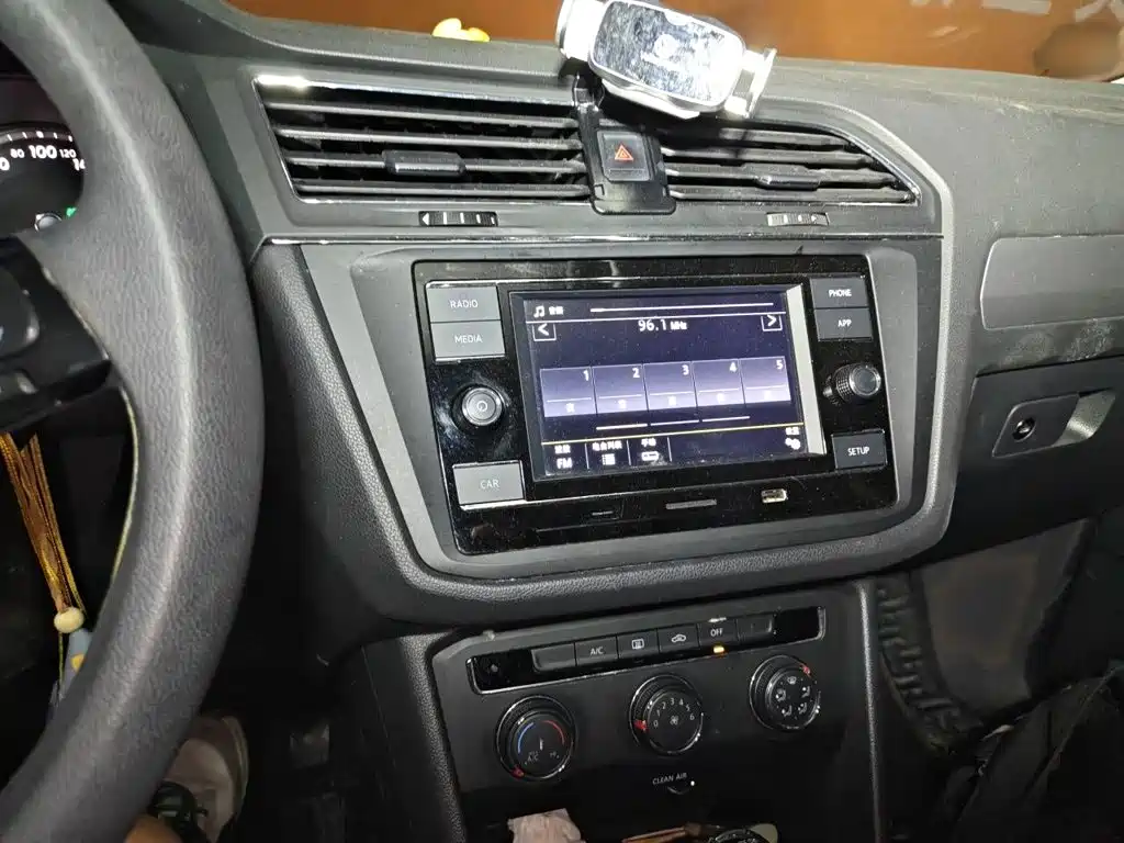 Volkswagen Tiguan L — миниатюра 6