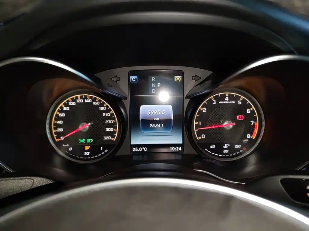 Mercedes-Benz C-Class — миниатюра 12