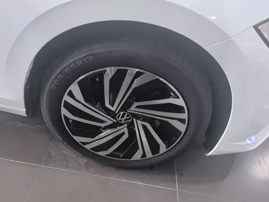 Volkswagen Sagitar — миниатюра 6