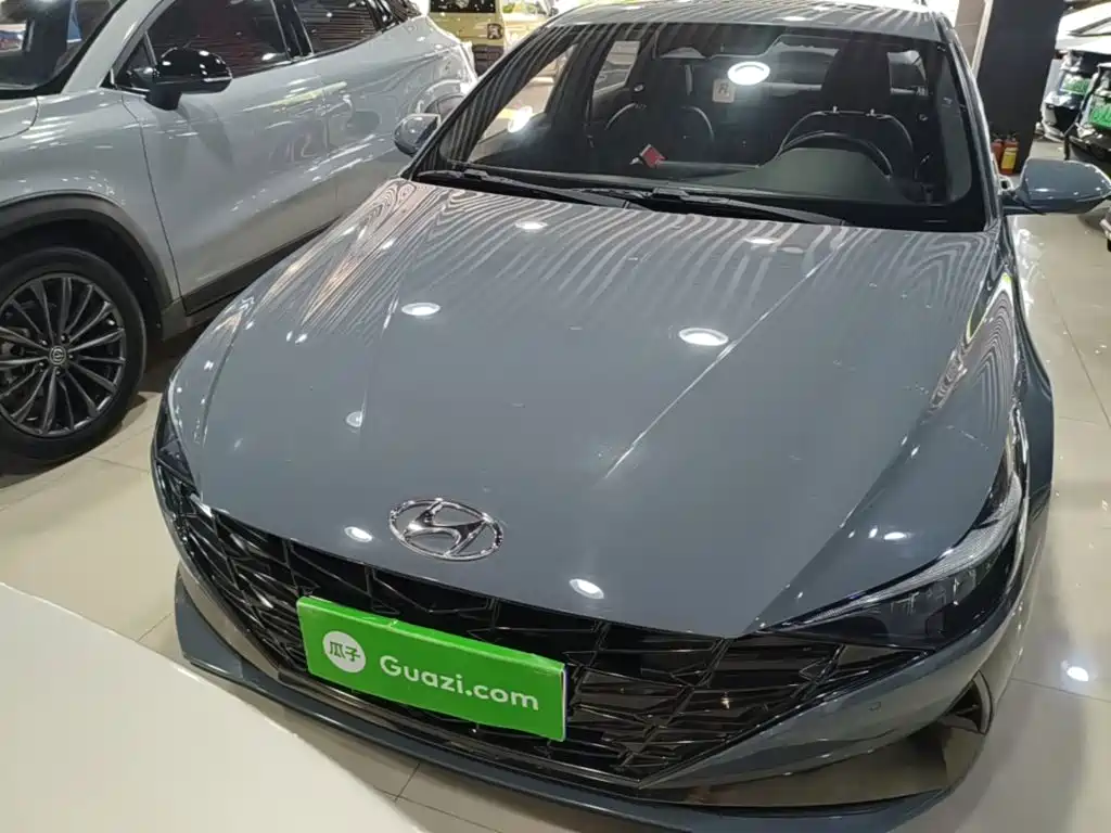 Hyundai Elantra — миниатюра 3