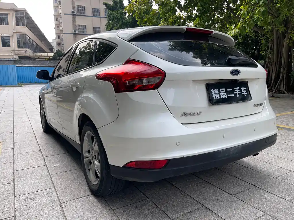 Ford Focus — миниатюра 5