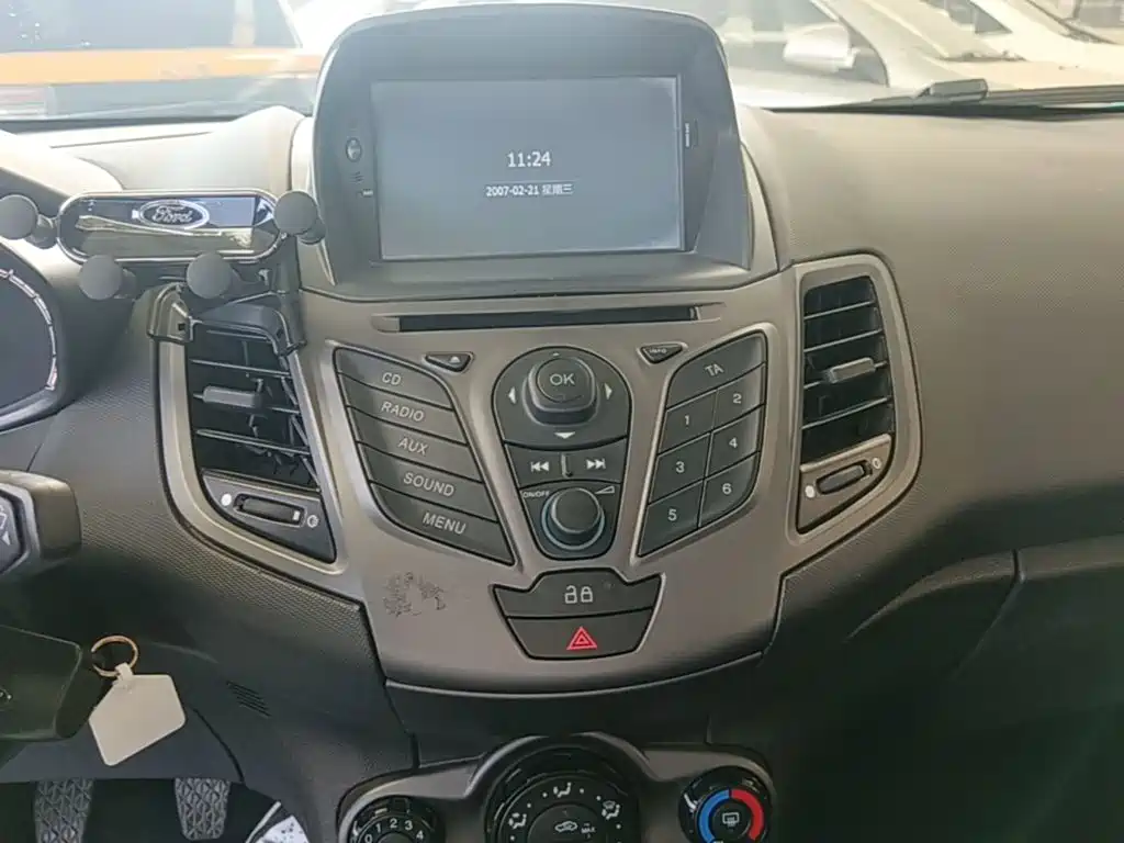 Ford Fiesta — миниатюра 13