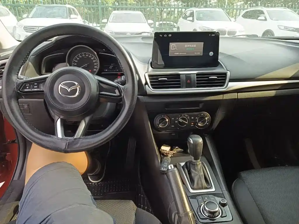 Mazda 3 Axela — миниатюра 10