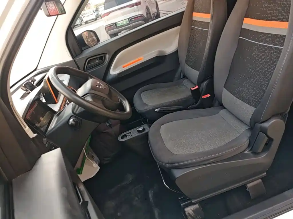 Wuling MINIEV — миниатюра 15