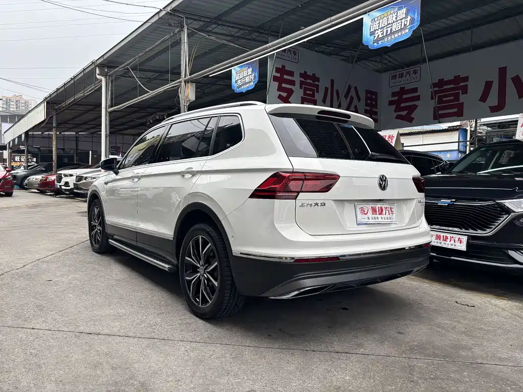 Volkswagen Tiguan L — миниатюра 9