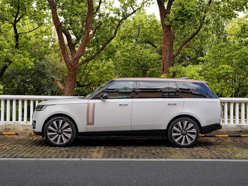 Land Rover Range Rover — миниатюра 12