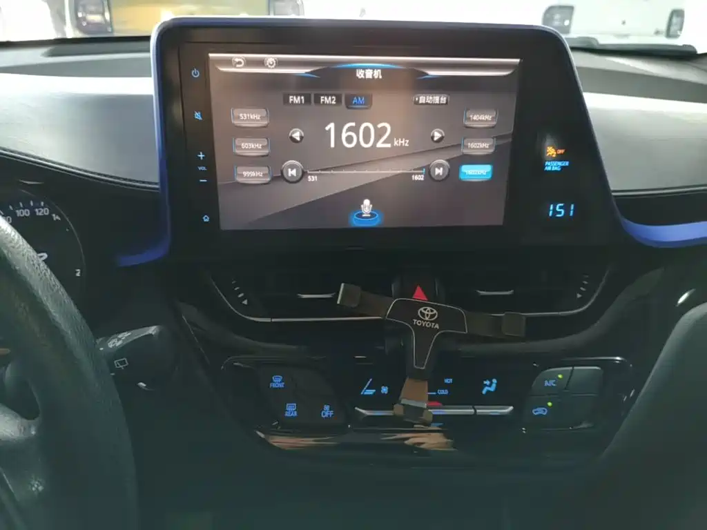 Toyota C-HR — миниатюра 13