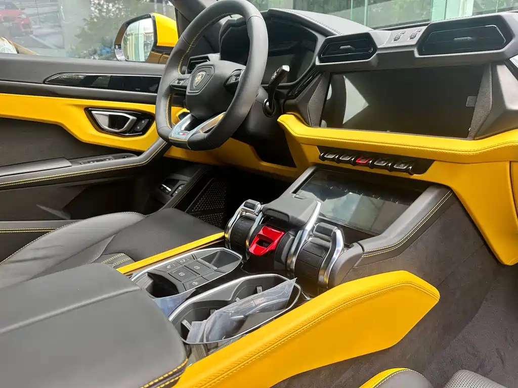 Lamborghini Urus SE — миниатюра 5