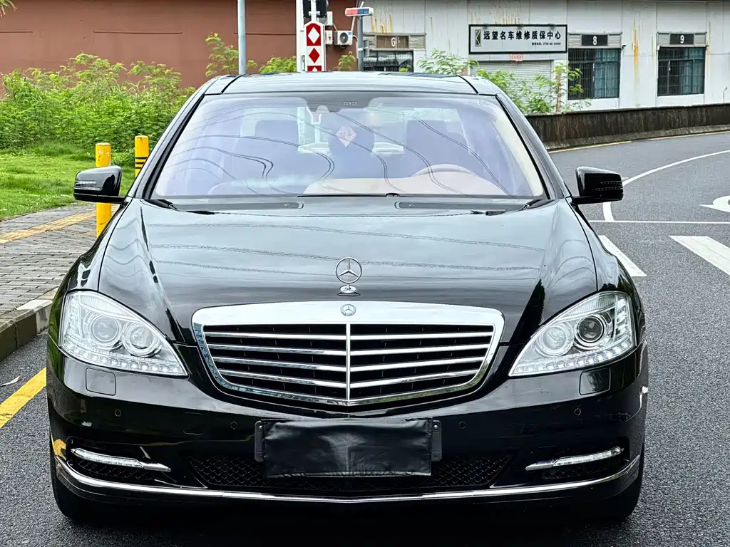 Mercedes-Benz S-Class — миниатюра 2